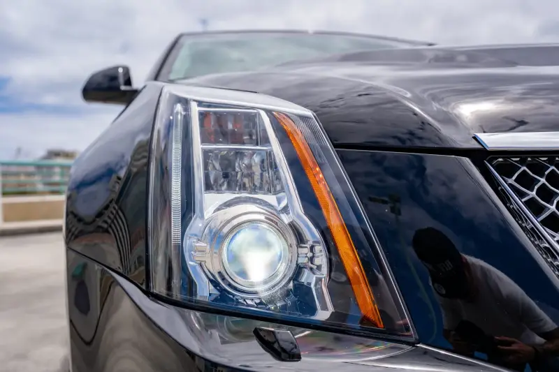 2010 Cadillac CTS-V Sedan photo 8