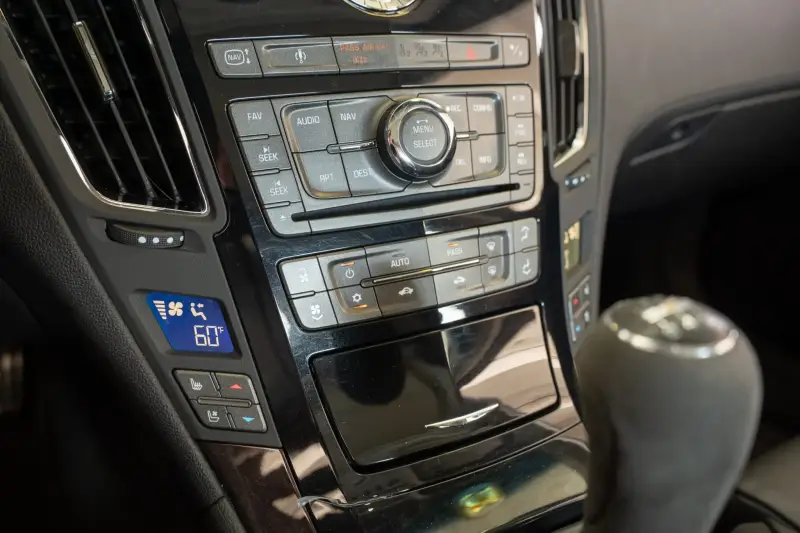 2010 Cadillac CTS-V Sedan photo 82