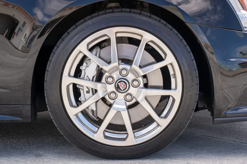 2010 Cadillac CTS-V Sedan photo 55