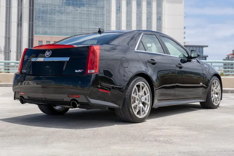 2010 Cadillac CTS-V Sedan photo 7