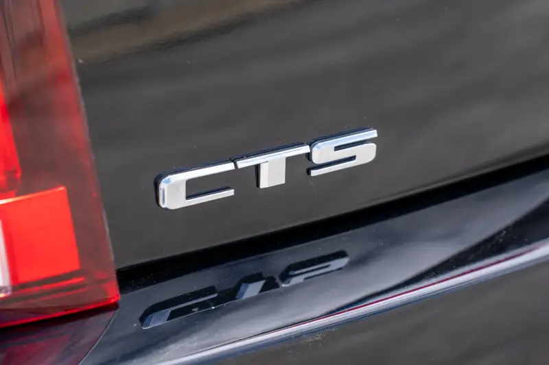 2010 Cadillac CTS-V Sedan photo 10