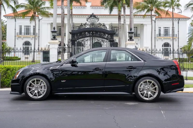 2010 Cadillac CTS-V Sedan photo 43