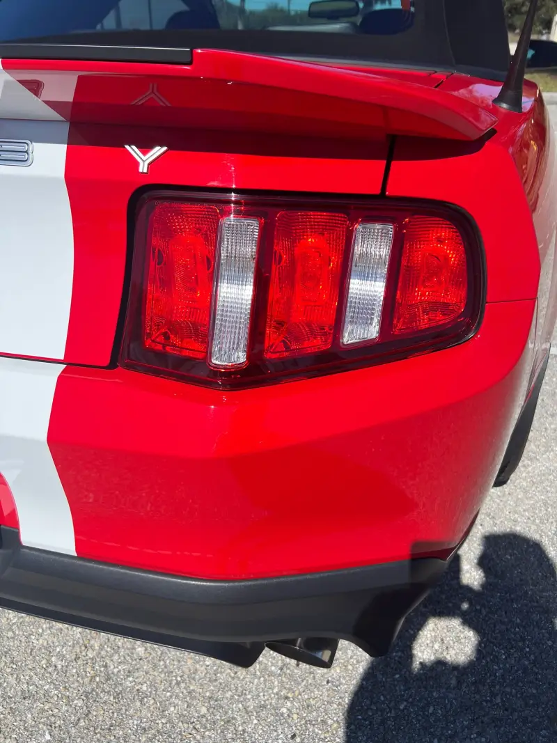 2010 Ford Mustang Shelby GT500 Convertible photo 15