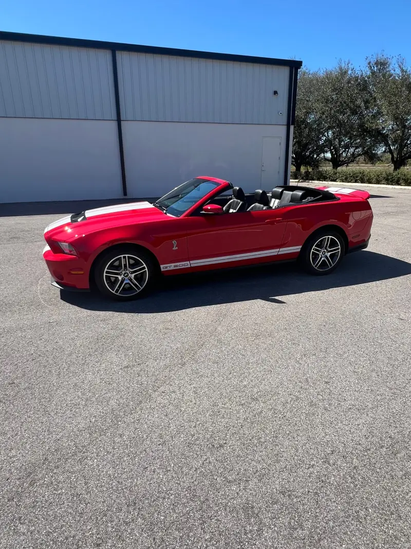 2010 Ford Mustang Shelby GT500 Convertible photo 41