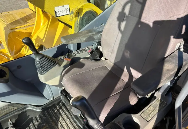 2012 Komatsu PC490LC-10 photo 36