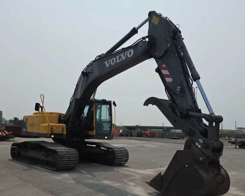 2007 Volvo EC240B LC photo 3