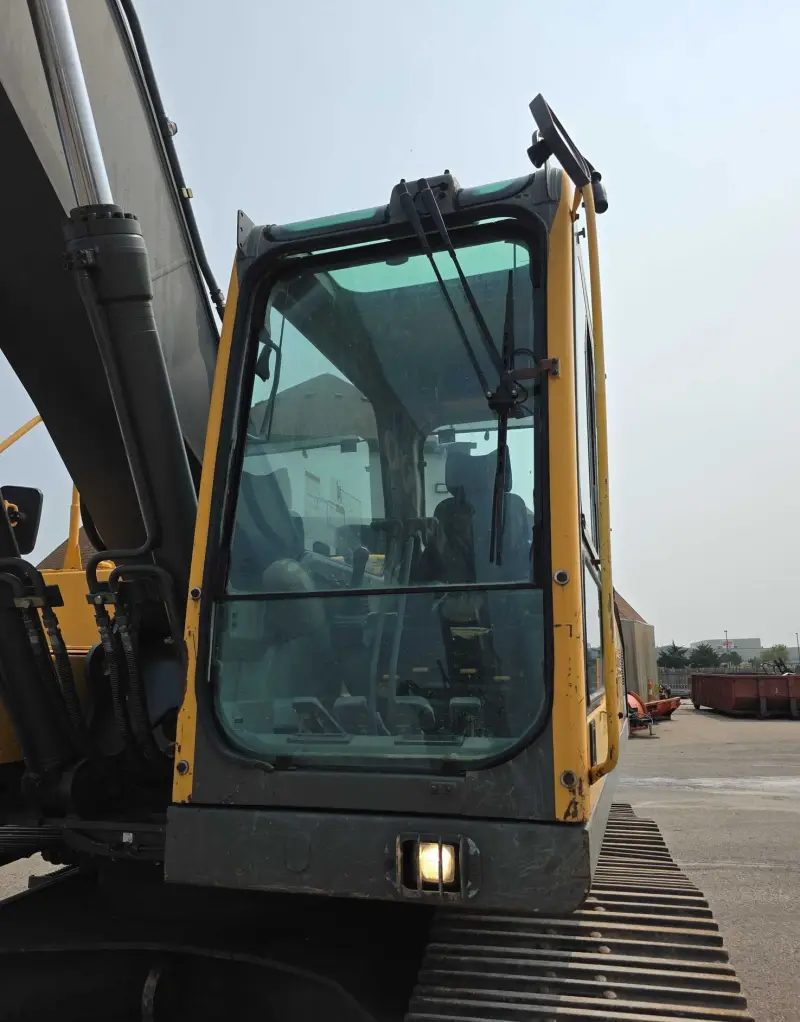 2007 Volvo EC240B LC photo 10