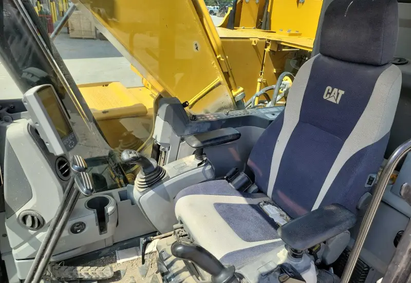 2015 Caterpillar 323FL photo 37