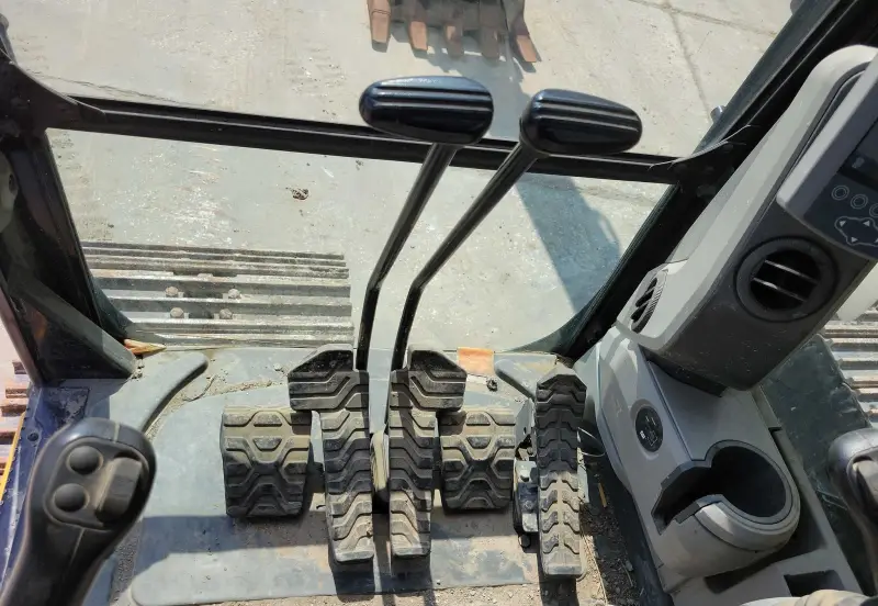 2015 Caterpillar 323FL photo 39