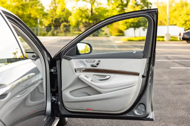 2014 Mercedes-Benz S550 Sedan photo 39