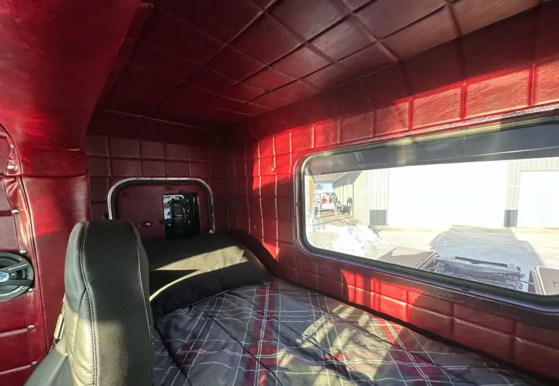 1987 Peterbilt 359 photo 71