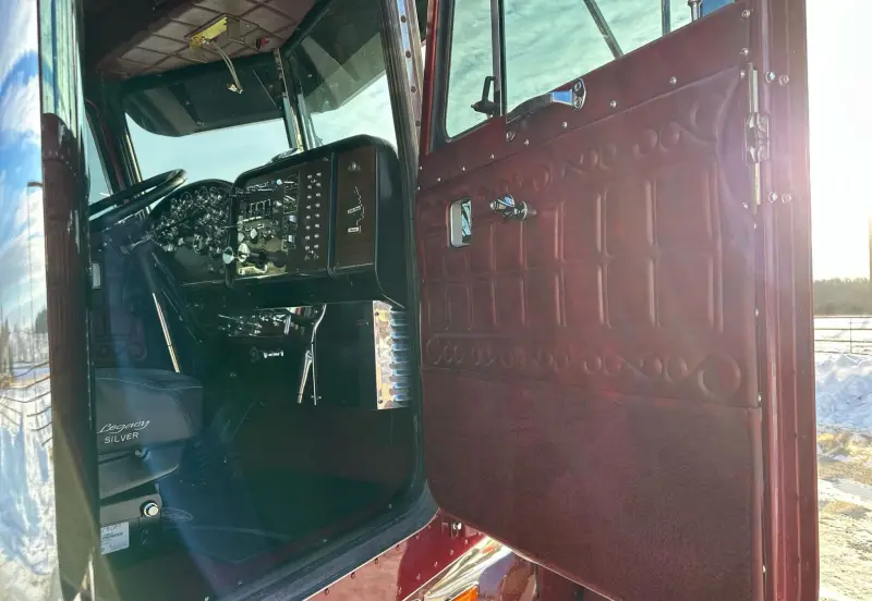 1987 Peterbilt 359 photo 76