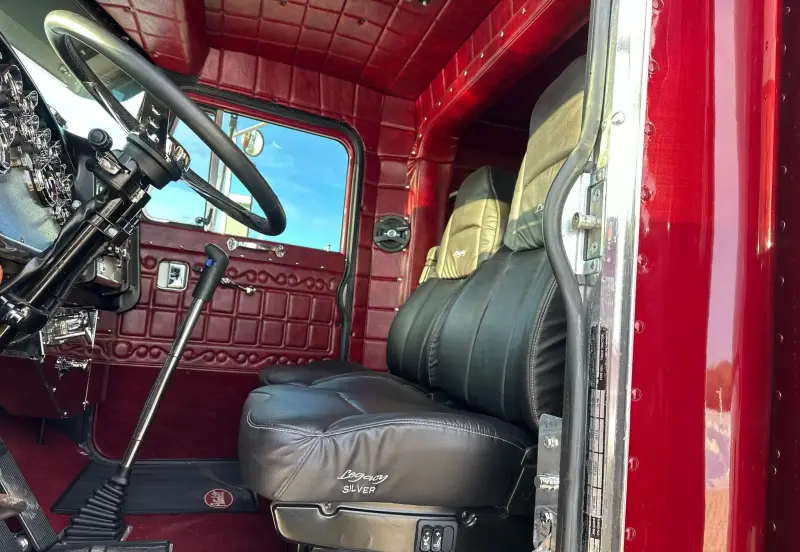 1987 Peterbilt 359 photo 39