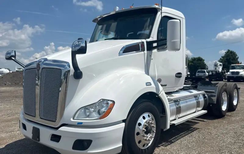 2020 Kenworth T680 photo 1