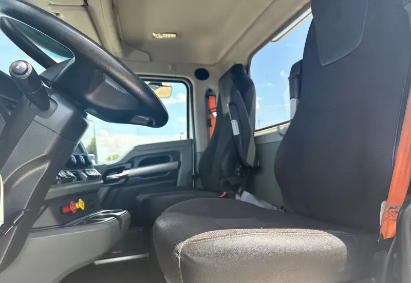 2020 Kenworth T680 photo 35