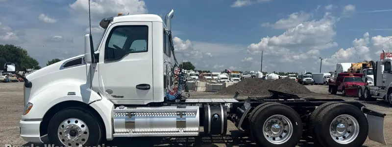 2020 Kenworth T680 photo 8