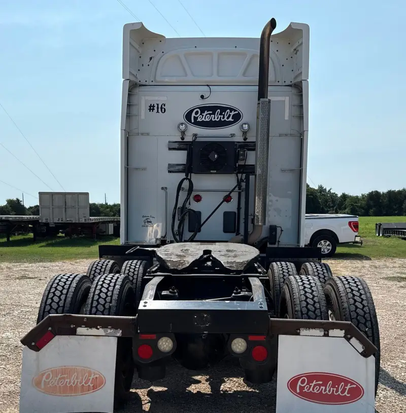 2015 Peterbilt 579 photo 6