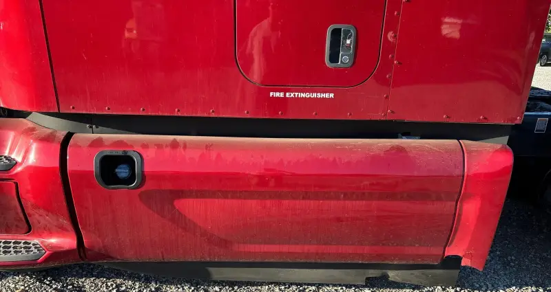 2021 Peterbilt 579 photo 12