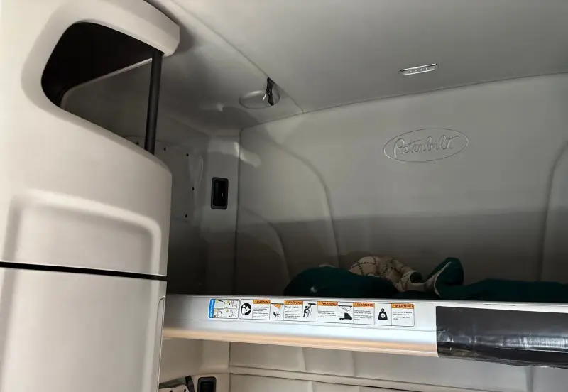 2021 Peterbilt 579 photo 122